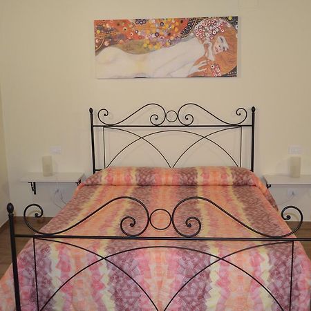 B&B Il Vicoletto LʼAquila Exteriör bild