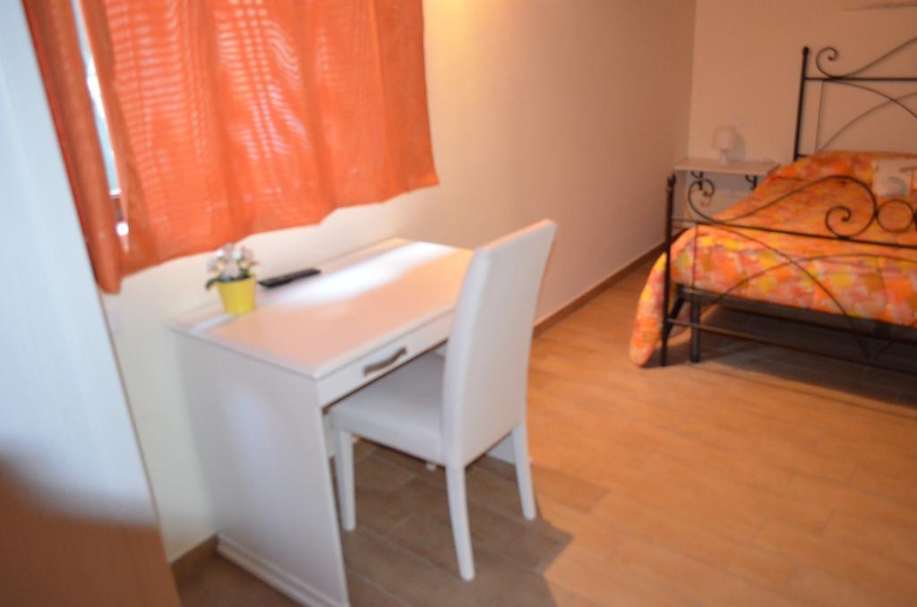 B&B Il Vicoletto LʼAquila Exteriör bild